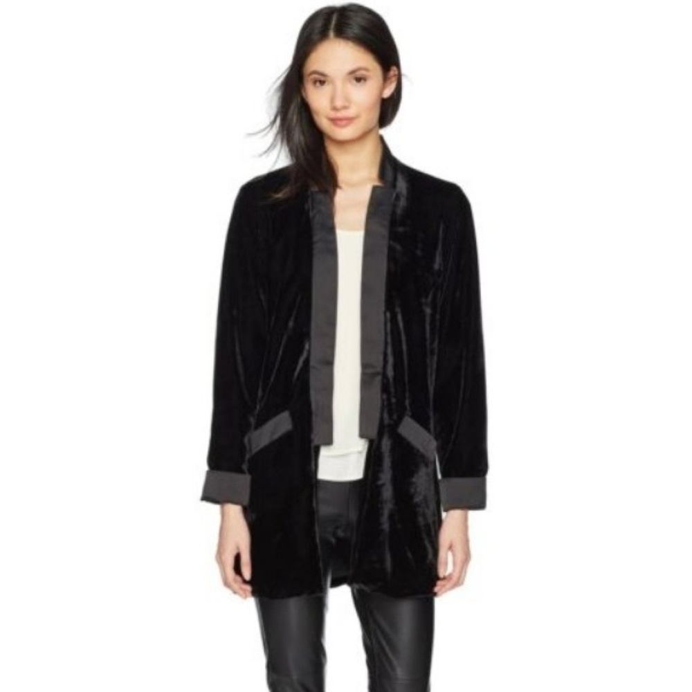 BB Dakota Black Velvet Curran Oversized Tuxedo